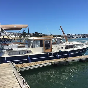 https://audierne-yachting.inbrittany.com