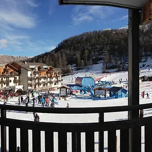 https://agence-des-orres-le-parc-des-airelles-t2-pda04.fr-provencehotel.com